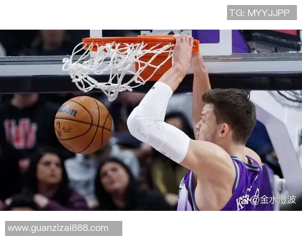 沃克凯斯勒的崛起之路：从大学新星到NBA赛场的闪耀表现